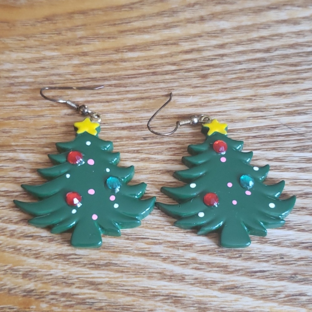 Christmas tree earrings